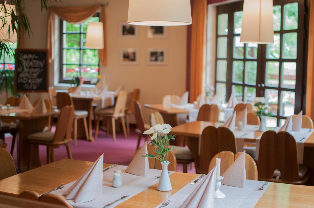 Waldfrieden Waldheim Hotel Екстериор снимка